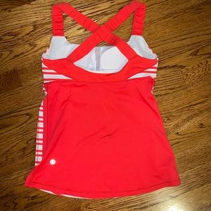 Lululemon tank top with built in sports bra